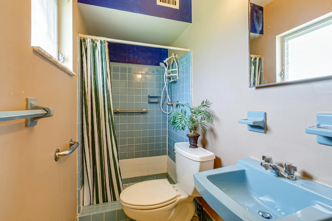 Photo of 3056 Grace Street