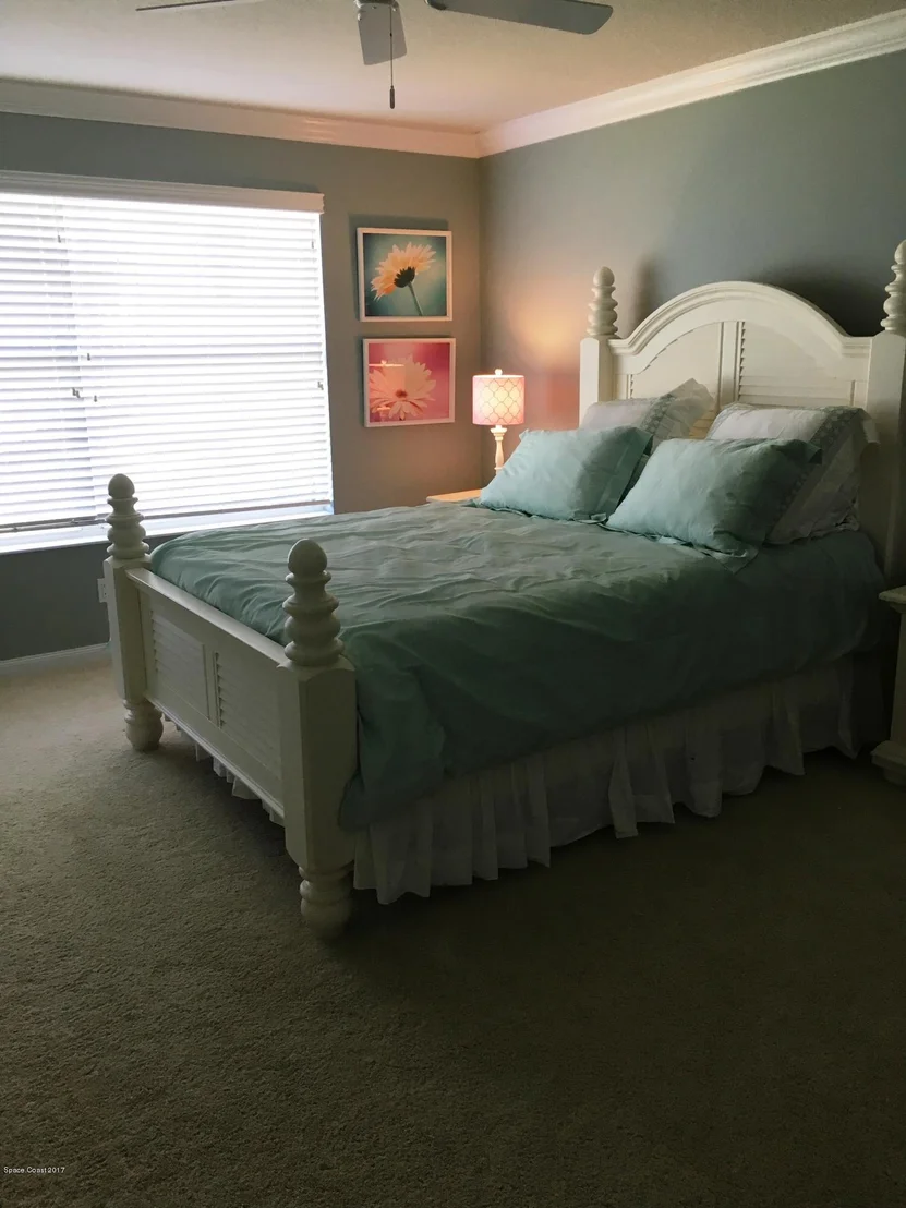 Photo of 3484 Hyperion Way SE