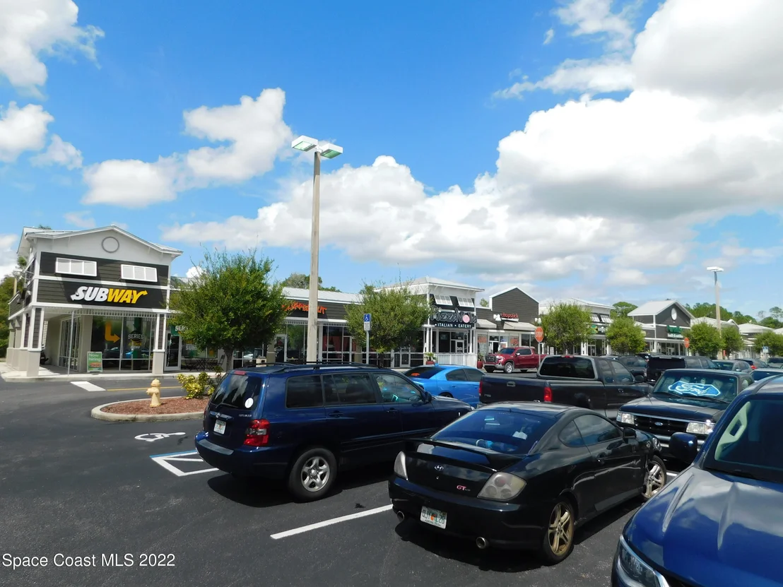 Photo of 3535 Hield Road