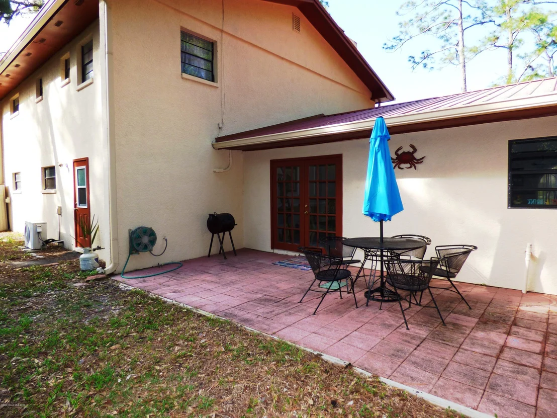 Photo of 6737 Sheridan Road