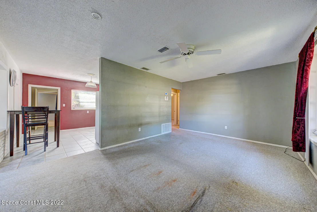 Photo of 325 Orchid Boulevard