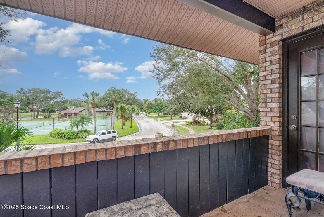 Photo of 562 Lake Ashley Circle