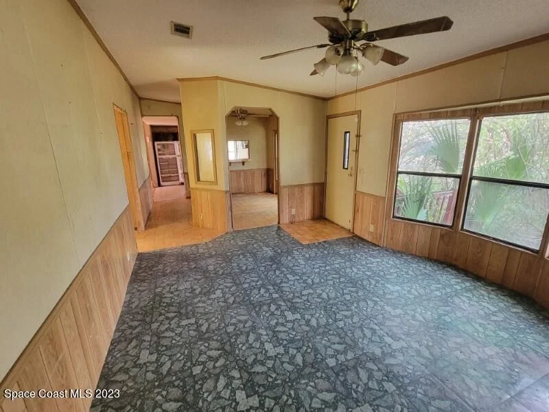 Photo of 637 Camp Road
