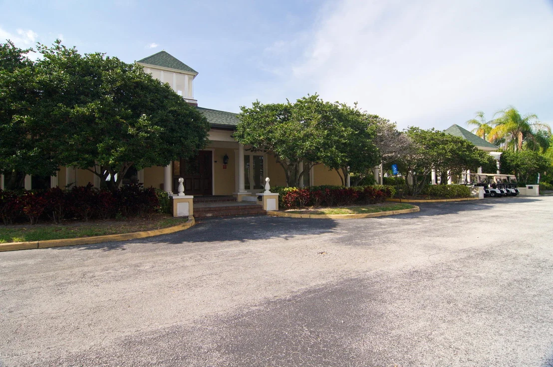 Photo of 8317 Cromwell Place