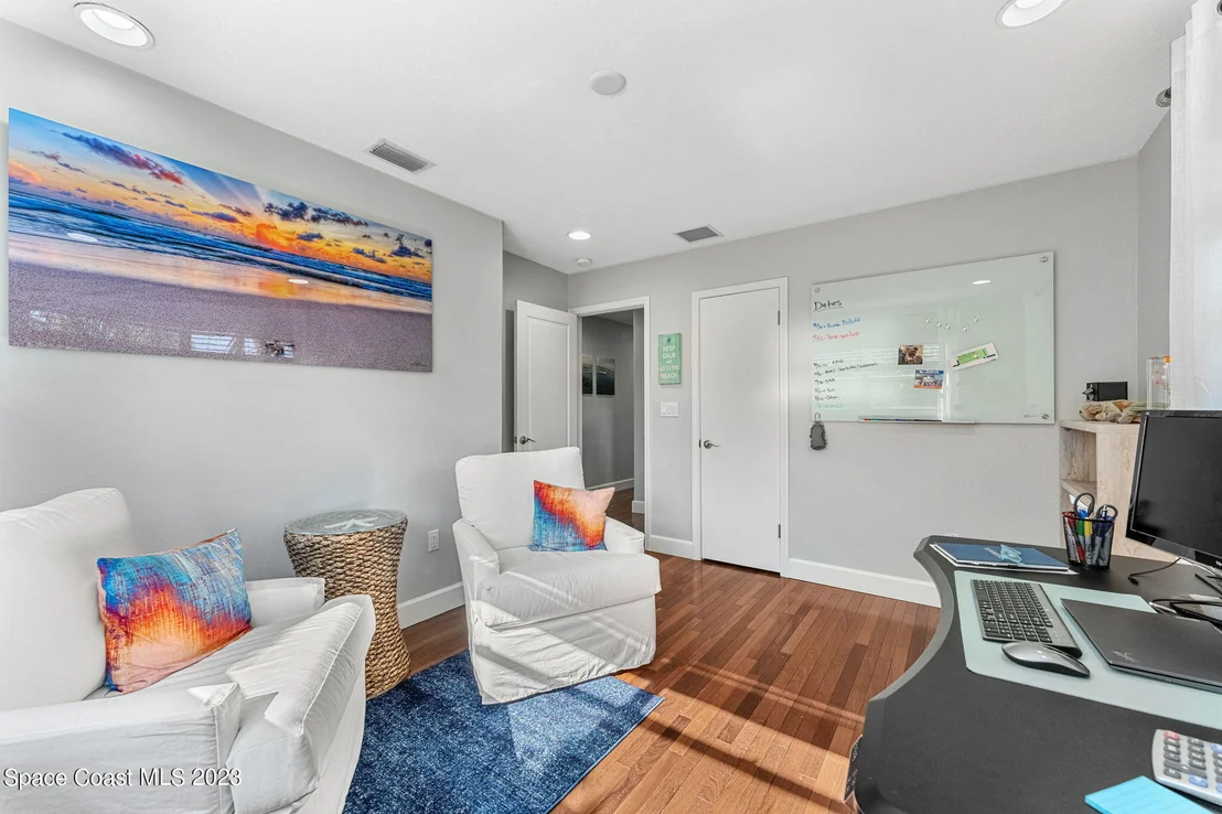 Photo of 425 Cinnamon Drive
