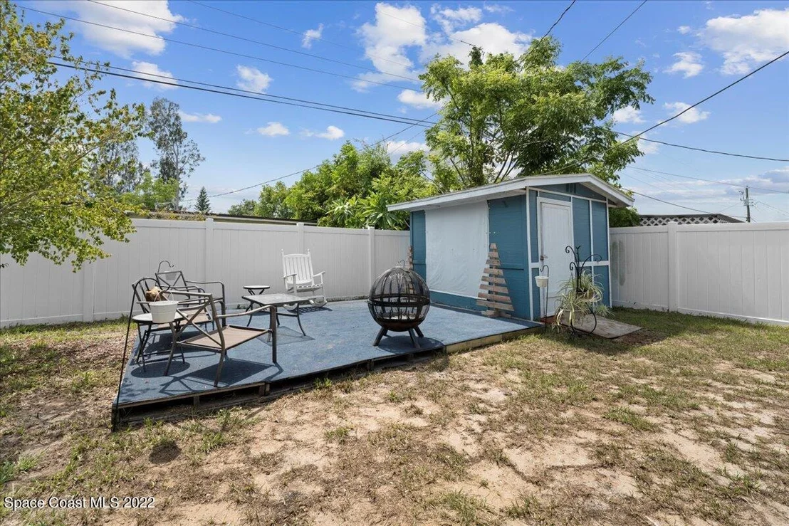 Photo of 4570 Apollo Road