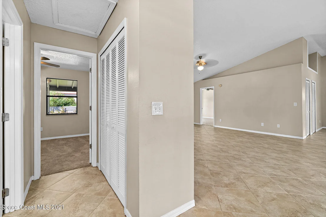 Photo of 4390 Alan Shepard Avenue