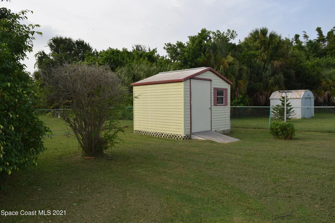 Photo of 300 Holly Lane