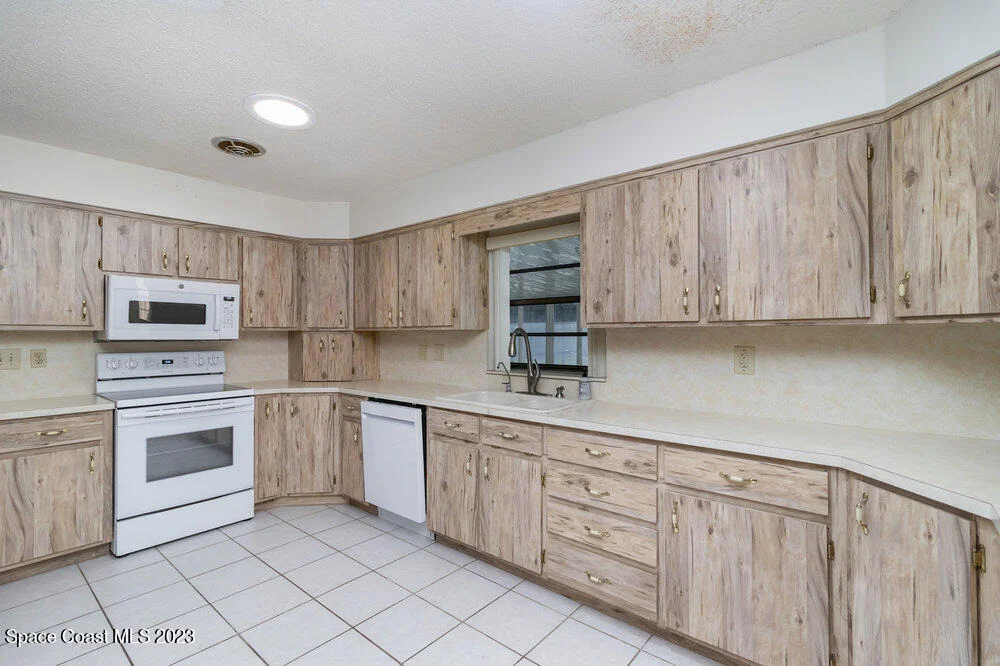 Photo of 3685 Deerwood Trail