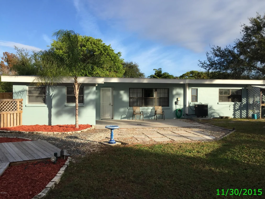 Photo of 476 Crescent Drive