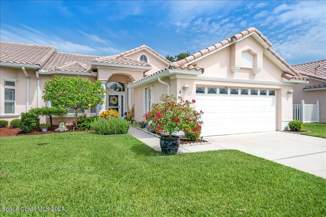 Photo of 408 Renaissance Avenue