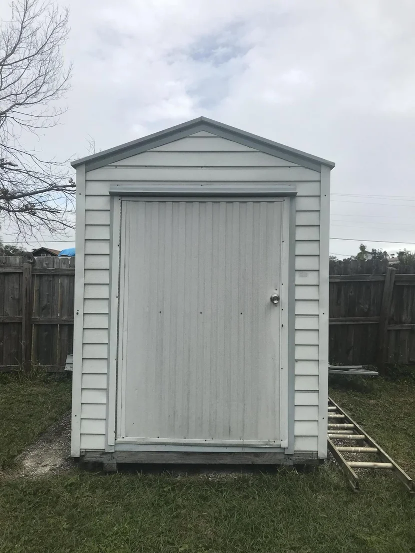 Photo of 619 Camellia Drive