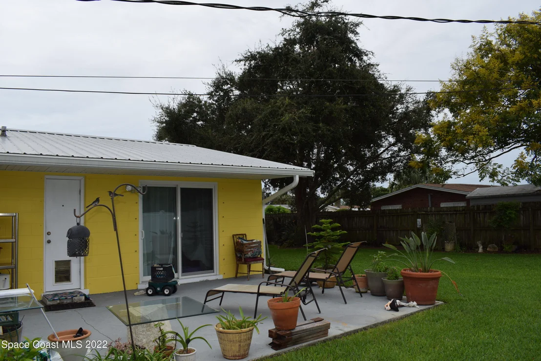 Photo of 2395 Lakeview Drive
