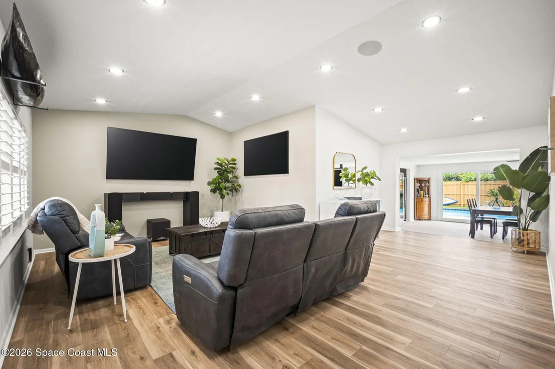 Photo of 500 Seabreeze Drive