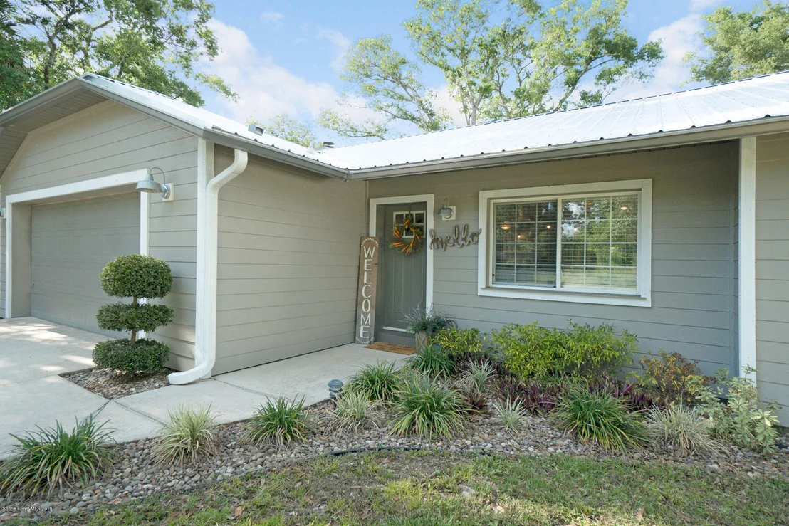 Photo of 3300 Parrish Road