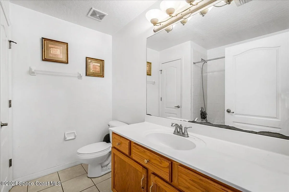 Photo of 6018 Newbury Circle
