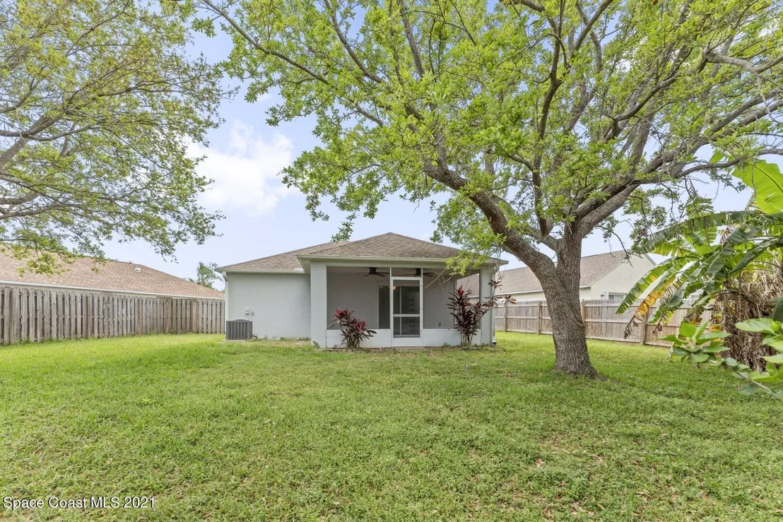 Photo of 2852 Maderia Circle