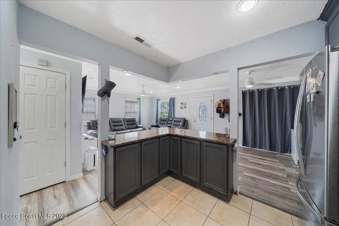 Photo of 380 Maple Place