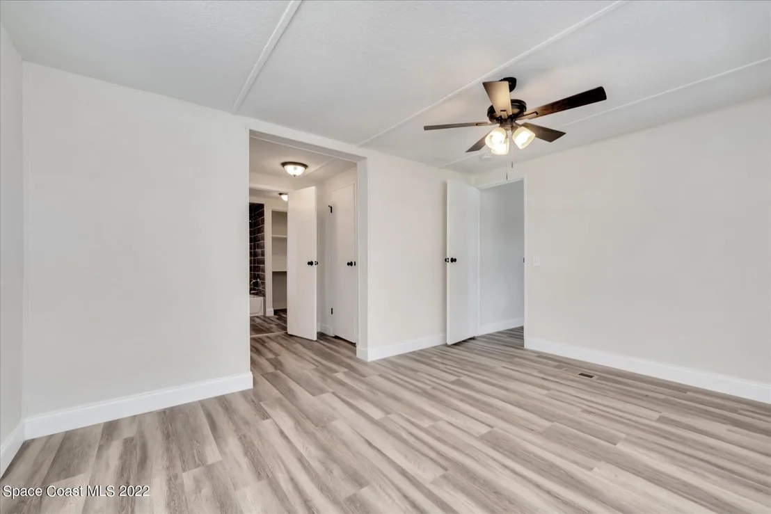 Photo of 139 Vanguard Circle