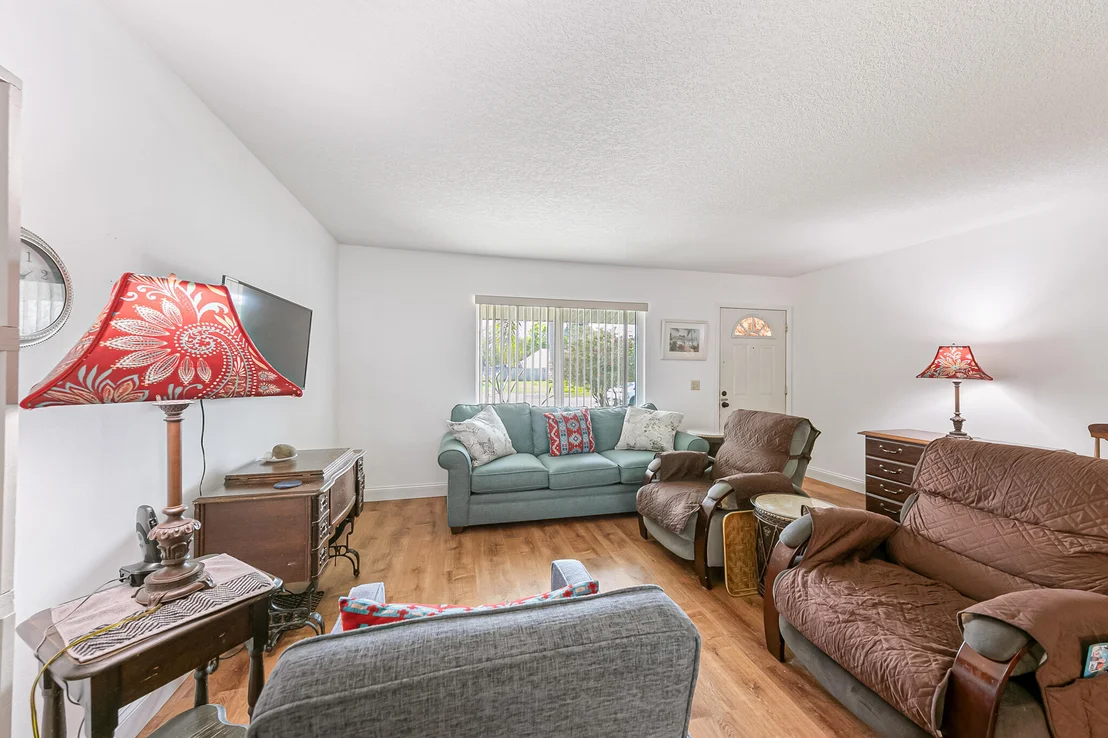 Photo of 1313 Ethel Circle NE