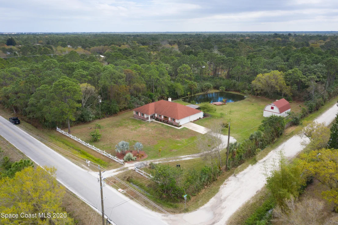 Photo of 1531 Hall Road