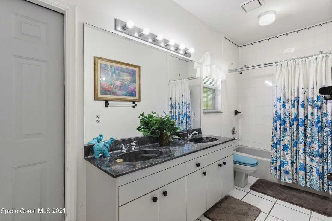 Photo of 1225 Salmonberry Place