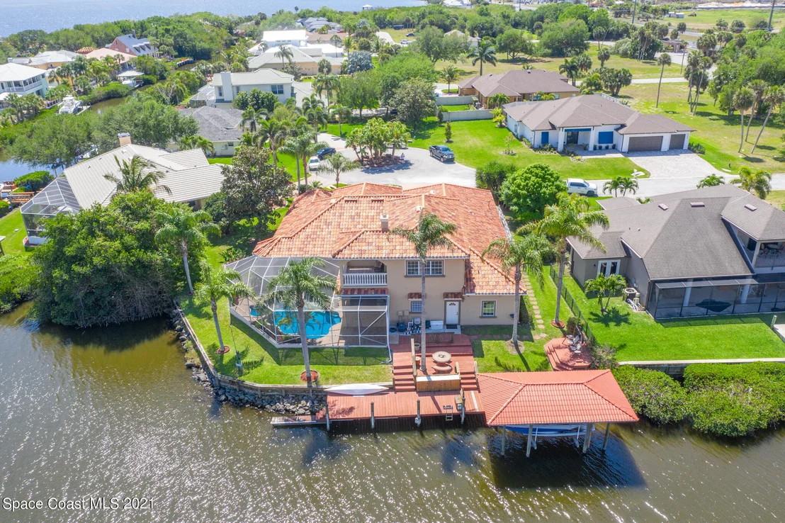 Photo of 502 Topsail Drive