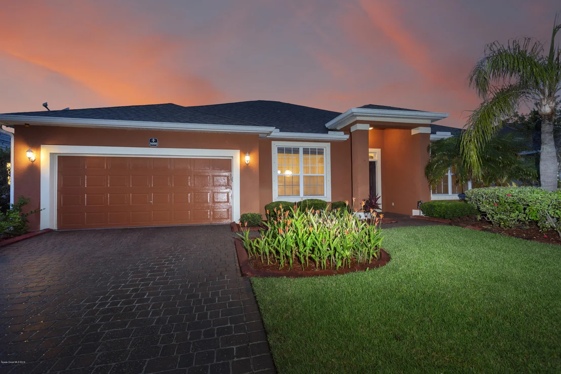 Photo of 1600 Bridgeport Circle