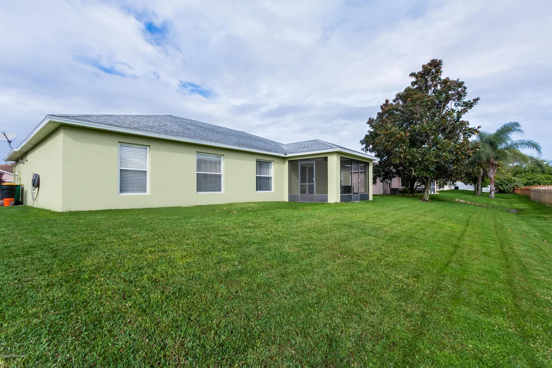 Photo of 943 Del Mar Circle