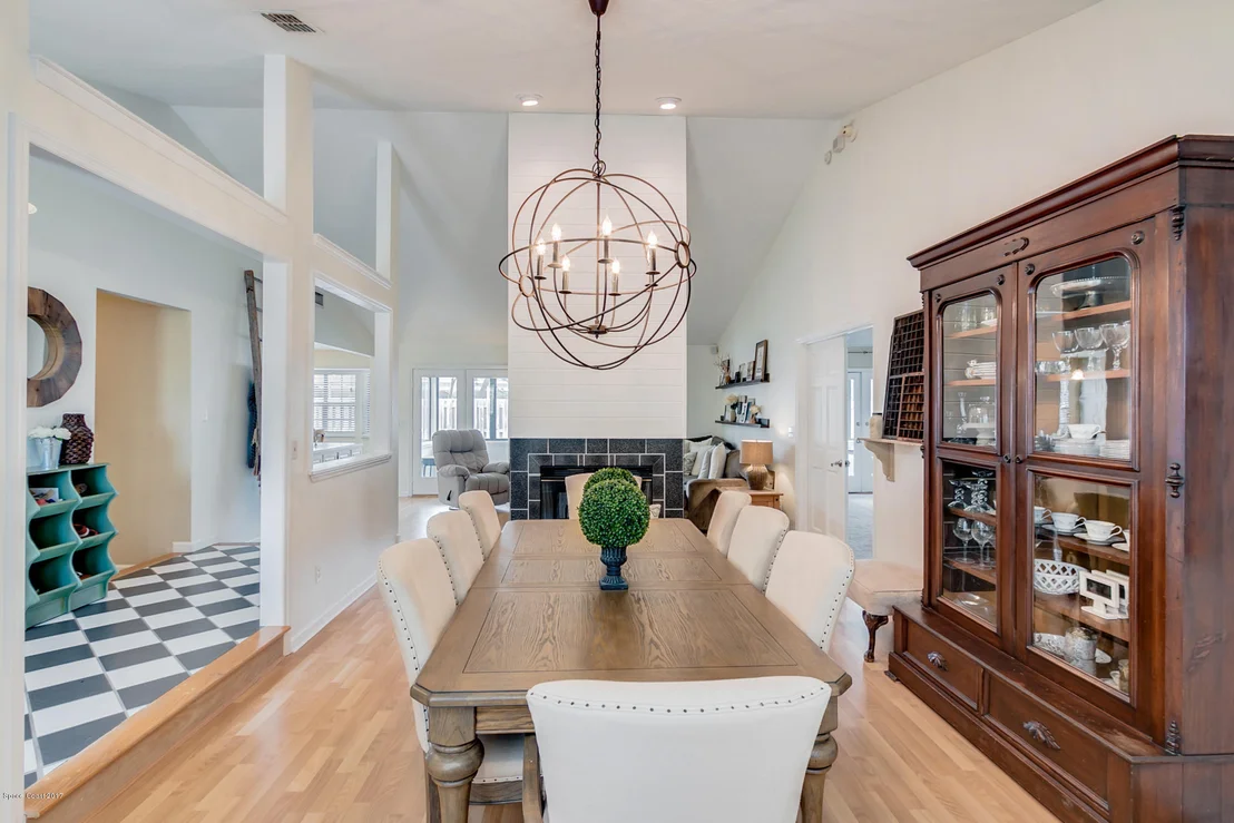 Photo of 902 Whisperpine Drive