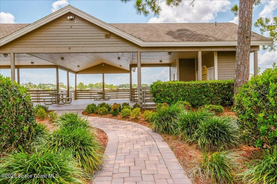 Photo of 3639 Meadowlark Way
