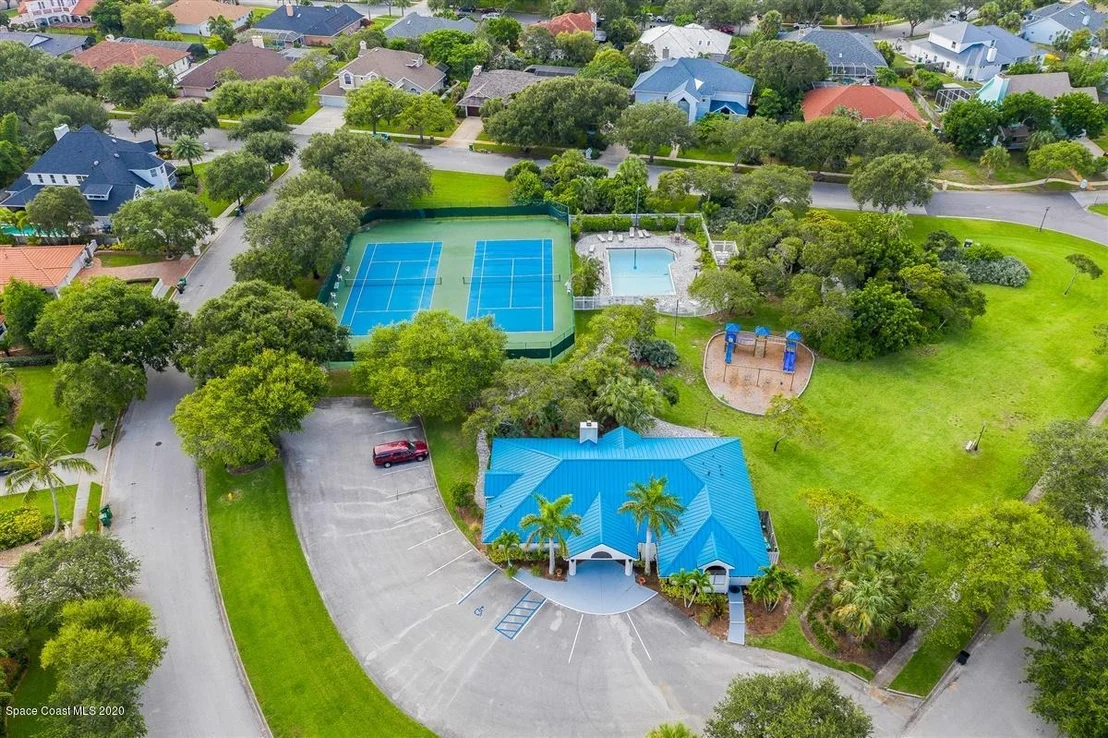 Photo of 437 Oriole Lane