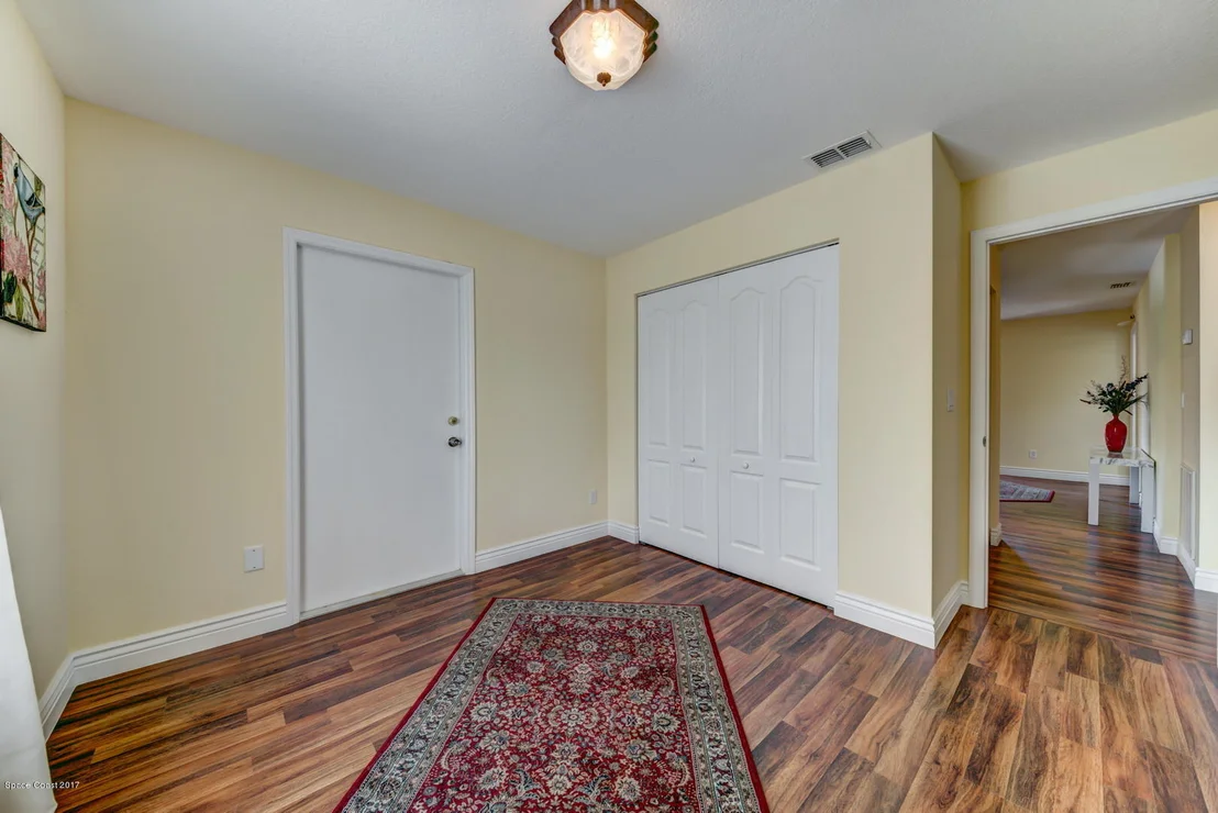 Photo of 1005 Daytona Drive NE