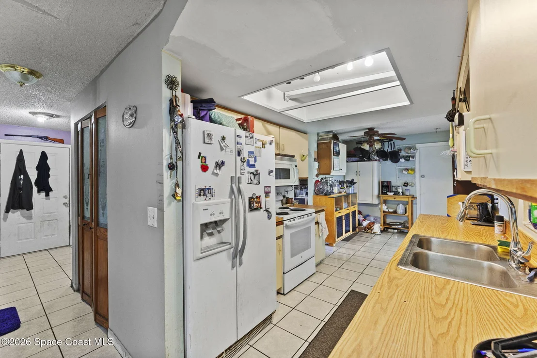 Photo of 988 Pineland Drive