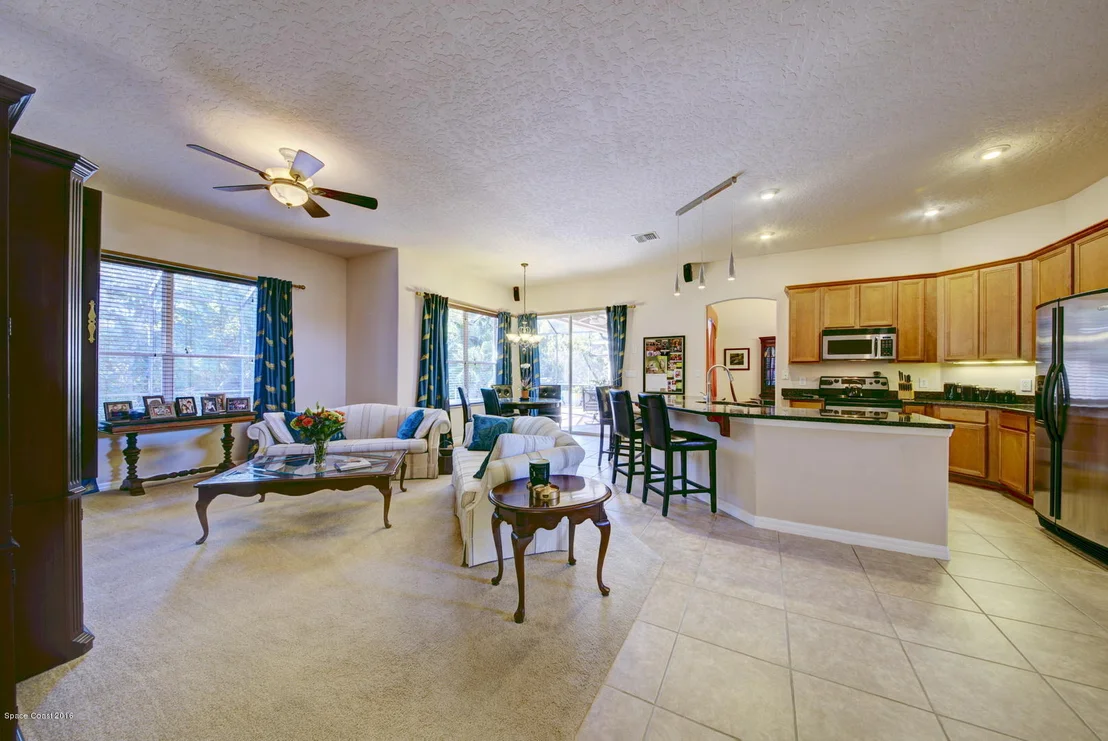 Photo of 4668 Alamanda Drive