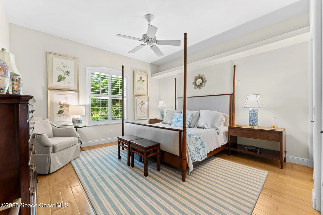 Photo of 339 Cocoa Avenue