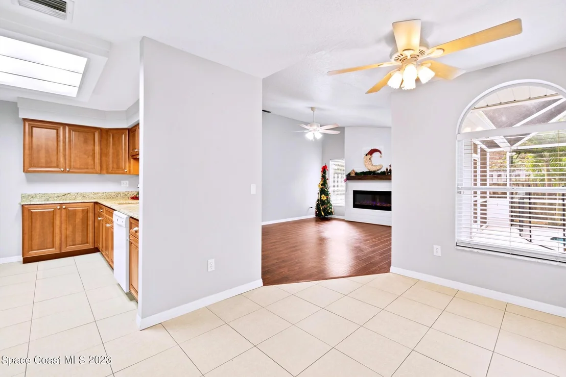 Photo of 921 Osprey Lane