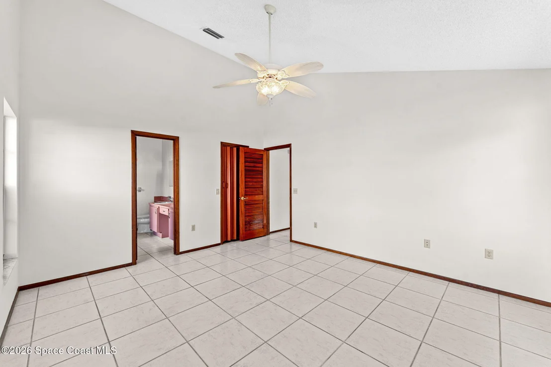 Photo of 861 Yorktowne Drive