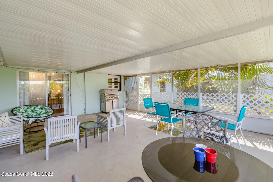 Photo of 505 Coral Drive