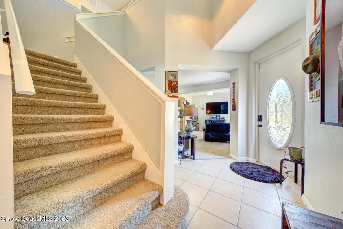 Photo of 194 Dryden Circle