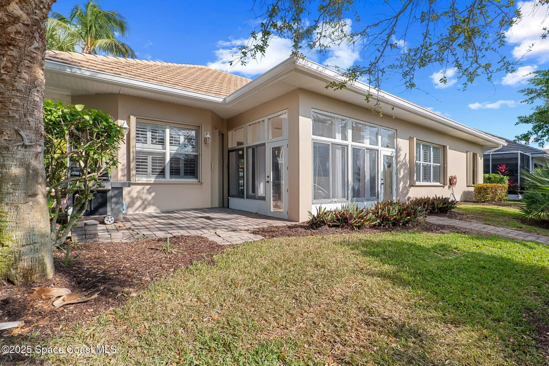 Photo of 379 Pentland Drive