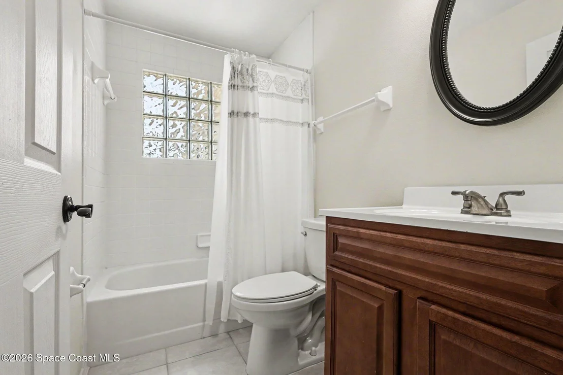 Photo of 882 Wateroak Drive NE