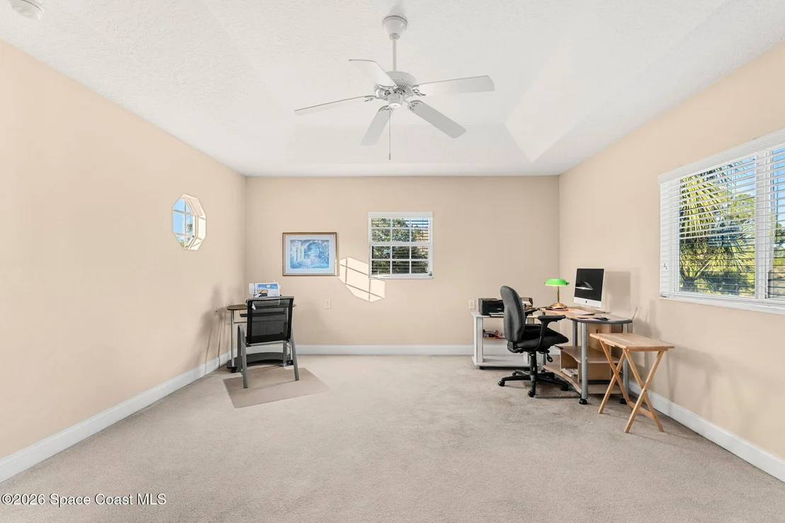 Photo of 1811 Admiralty Boulevard