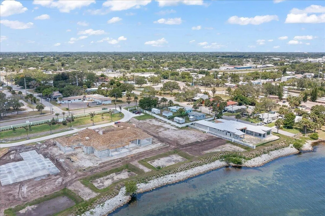 Photo of 2011 Pineapple Cove