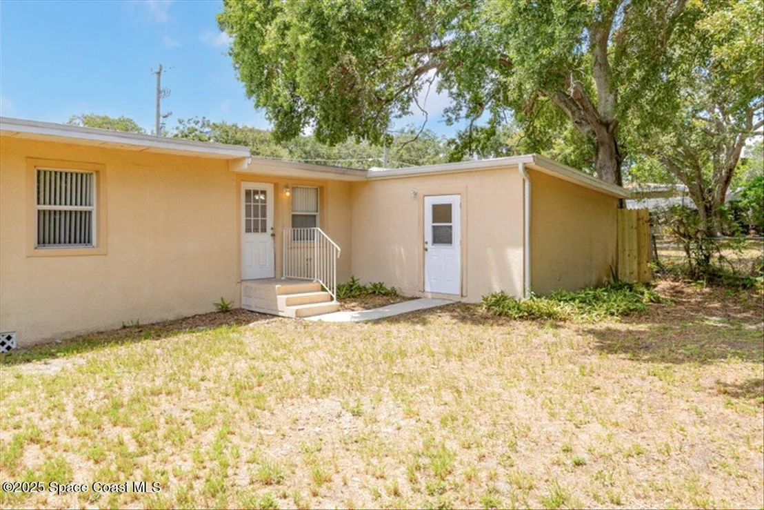 Photo of 1020 Seminole Drive