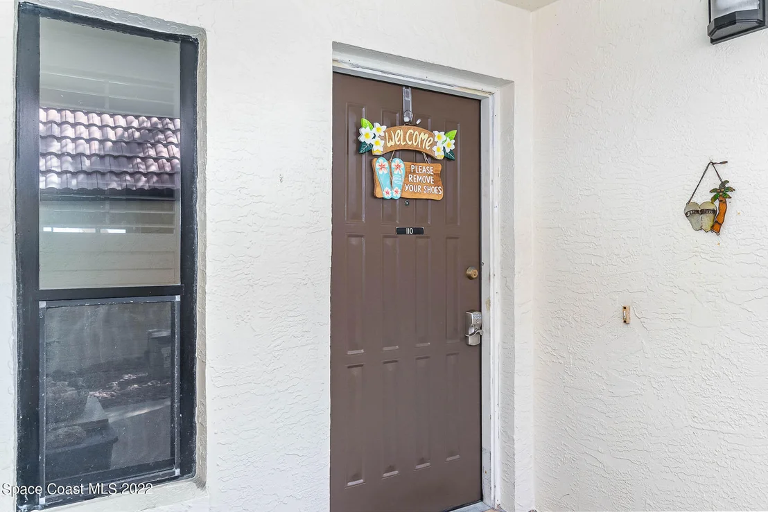 Photo of Unit 110 at 175 Highway A1a