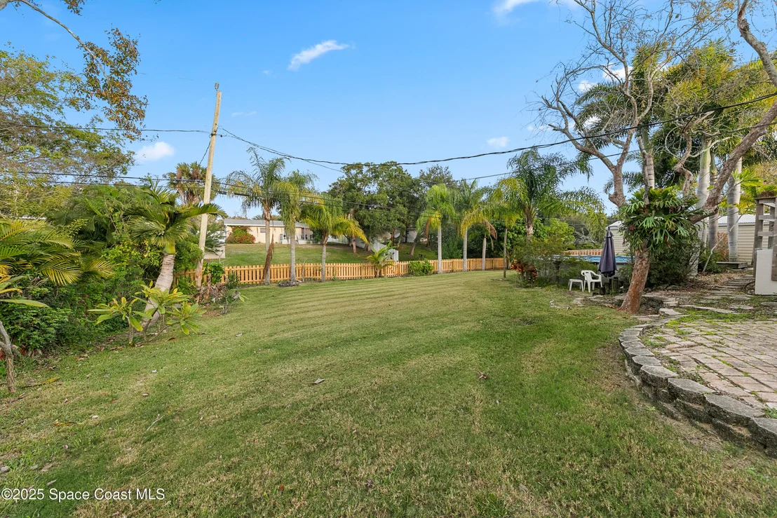 Photo of 409 Lynn Avenue