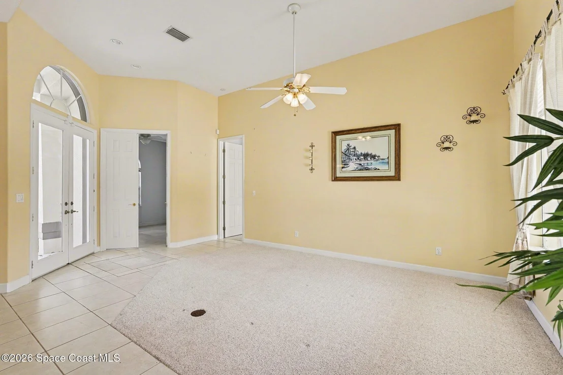 Photo of 333 Flanders Drive