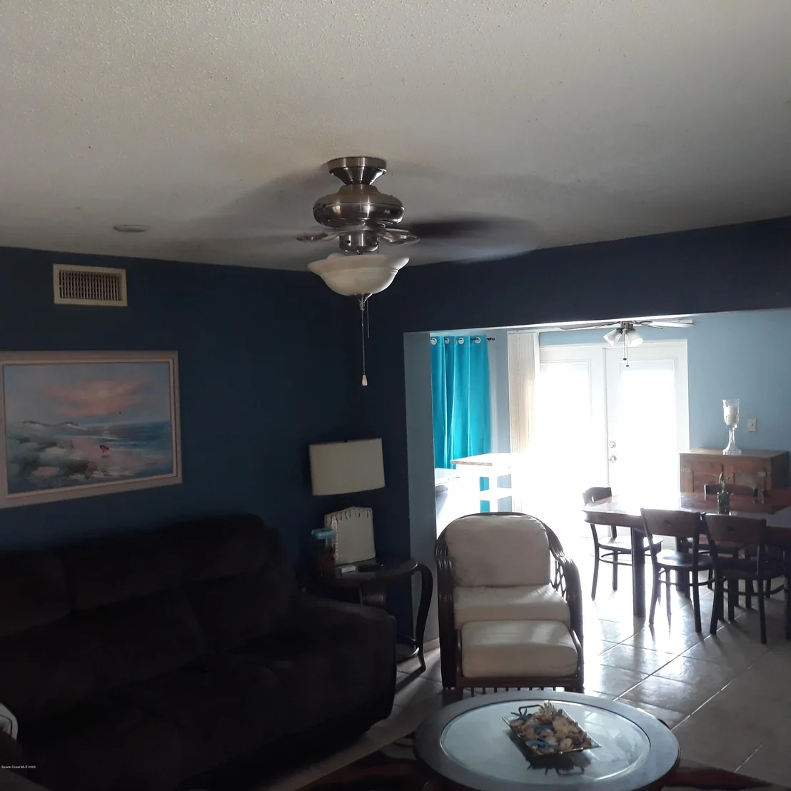 Photo of 954 Darwin Lane NE