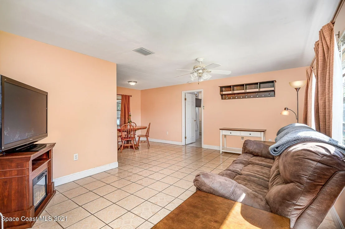 Photo of 1024 Sycamore Drive